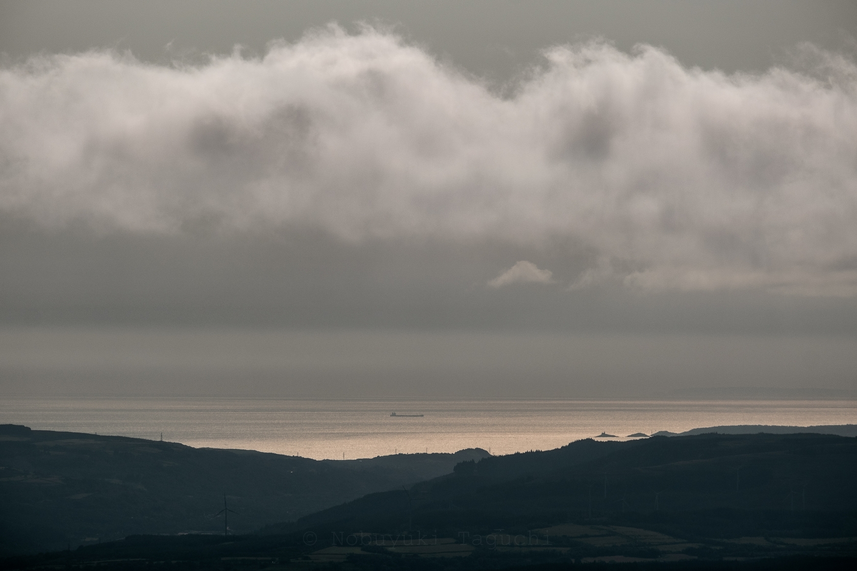 Pen Y Fanの山頂から - 風景写真