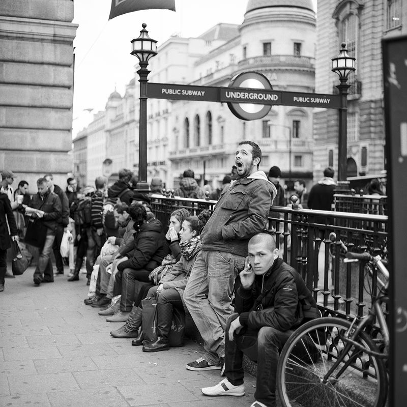Black and White Film Street Photography | Photo:604