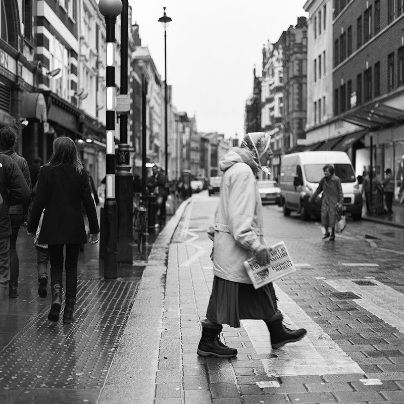 Black and White Film Street Photography | Photo:608