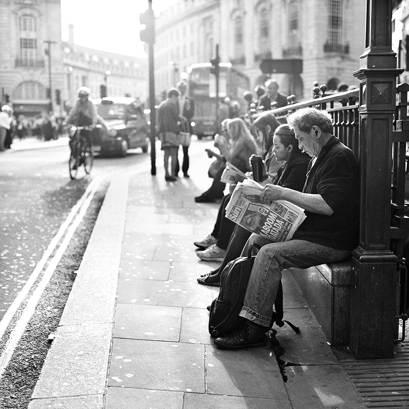 Black and White Film Street Photography | Photo:613