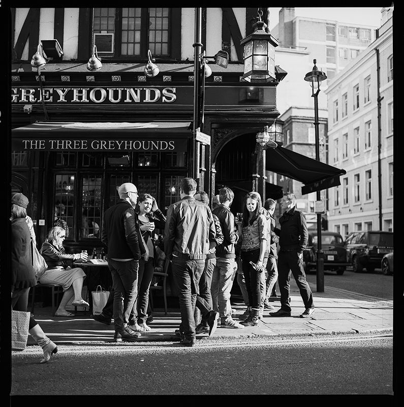 Revisiting London 2012 | Street Photographs I Did Not Choose | Photo:730