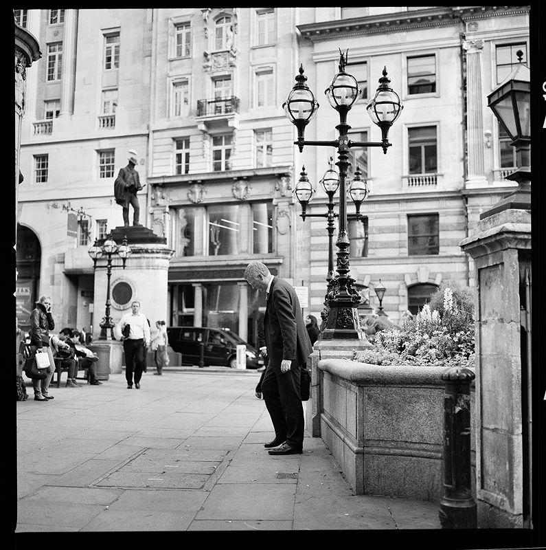 Revisiting London 2012 | Street Photographs I Did Not Choose | Photo:742