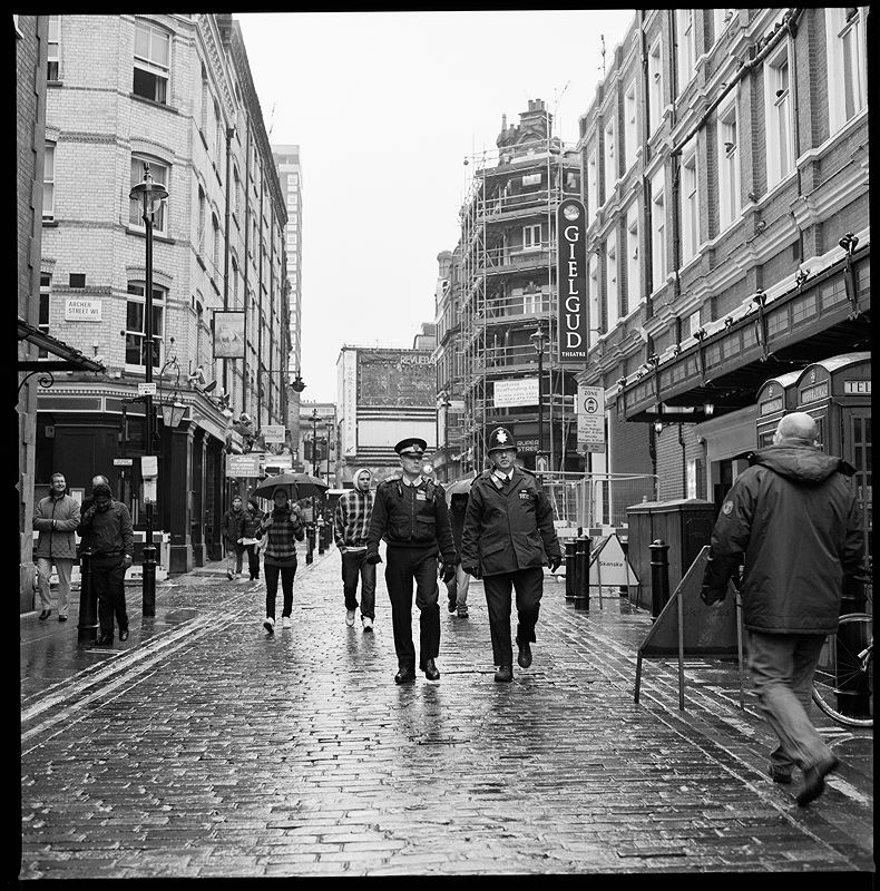 Revisiting London 2012 | Street Photographs I Did Not Choose | Photo:761